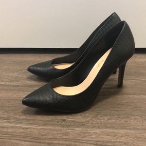 Matte Black Snakeskin Pumps - Size 6.5 - Jessica Simpson